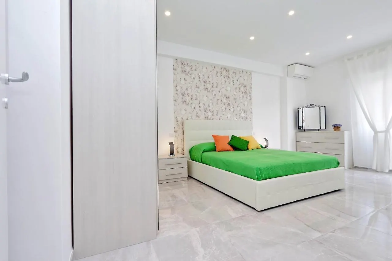 Maison Roberta San Peter Rome Apartment